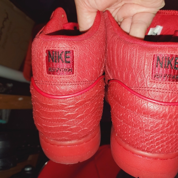 Nike Python sneakers - Picture 2 of 6